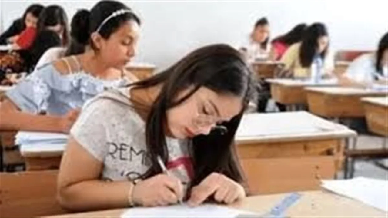 جدول امتحانات نصف العام 2026 يحدد مواعيد دقيقة لجميع الصفوف التعليمية للترتيب والاستعداد المبكر